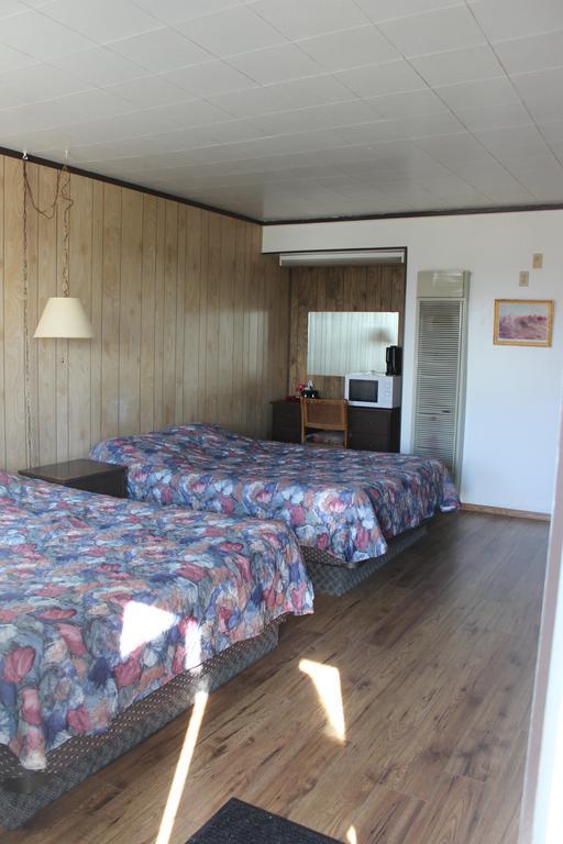 Raval Paradise Motel And Rv Park Youngstown Екстериор снимка