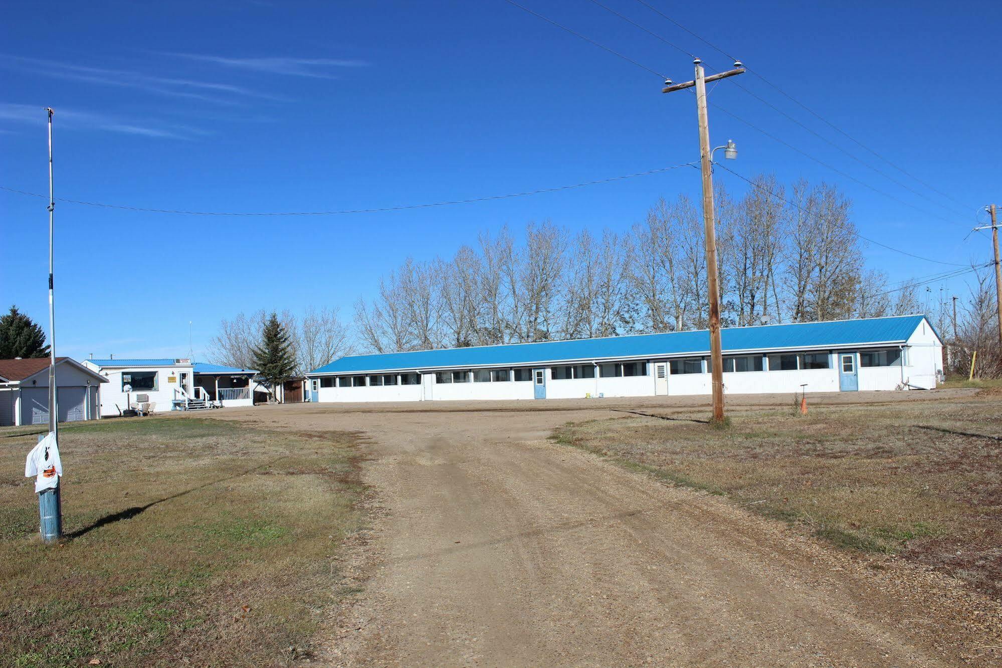 Raval Paradise Motel And Rv Park Youngstown Екстериор снимка