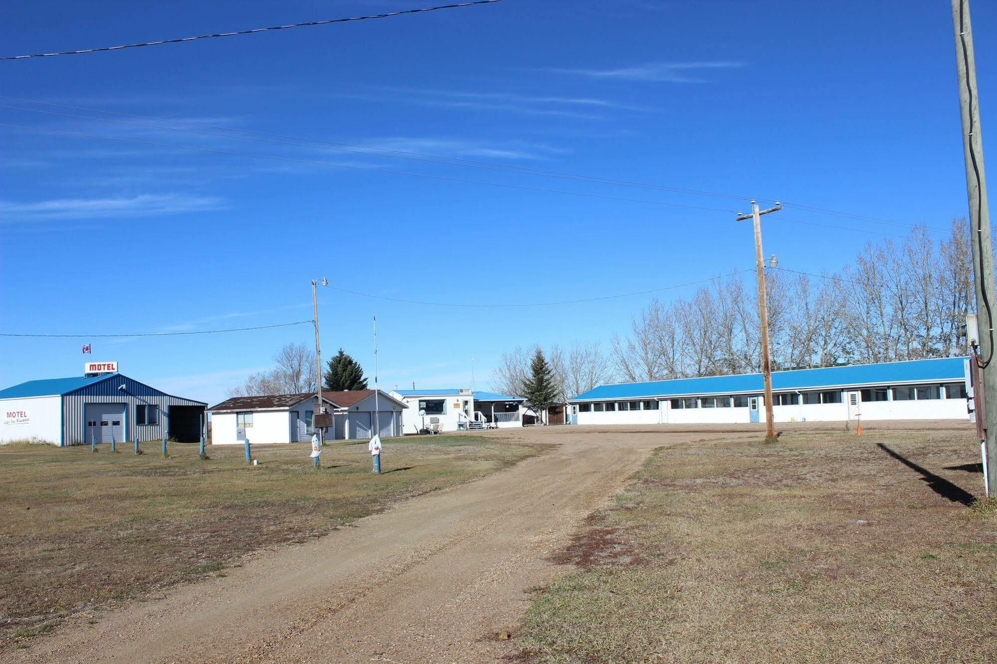 Raval Paradise Motel And Rv Park Youngstown Екстериор снимка